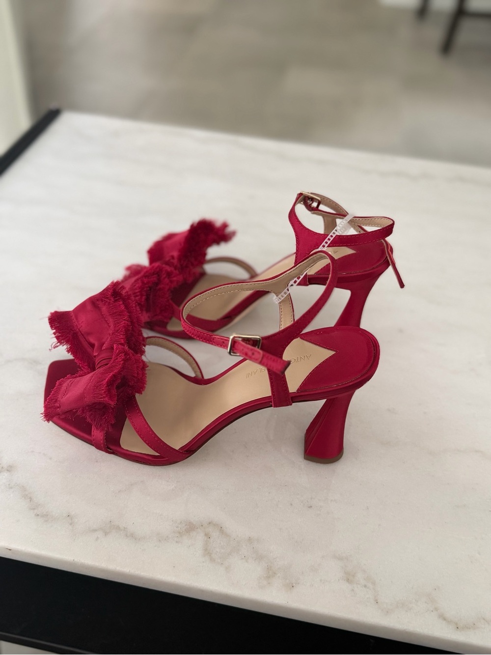 ANTONIO MELANI Red Frayed Bow Ankle-Strap Heels - Picture 3 of 7